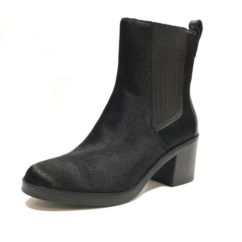 UGG Black Ankle Booties - Picture 12 of 12